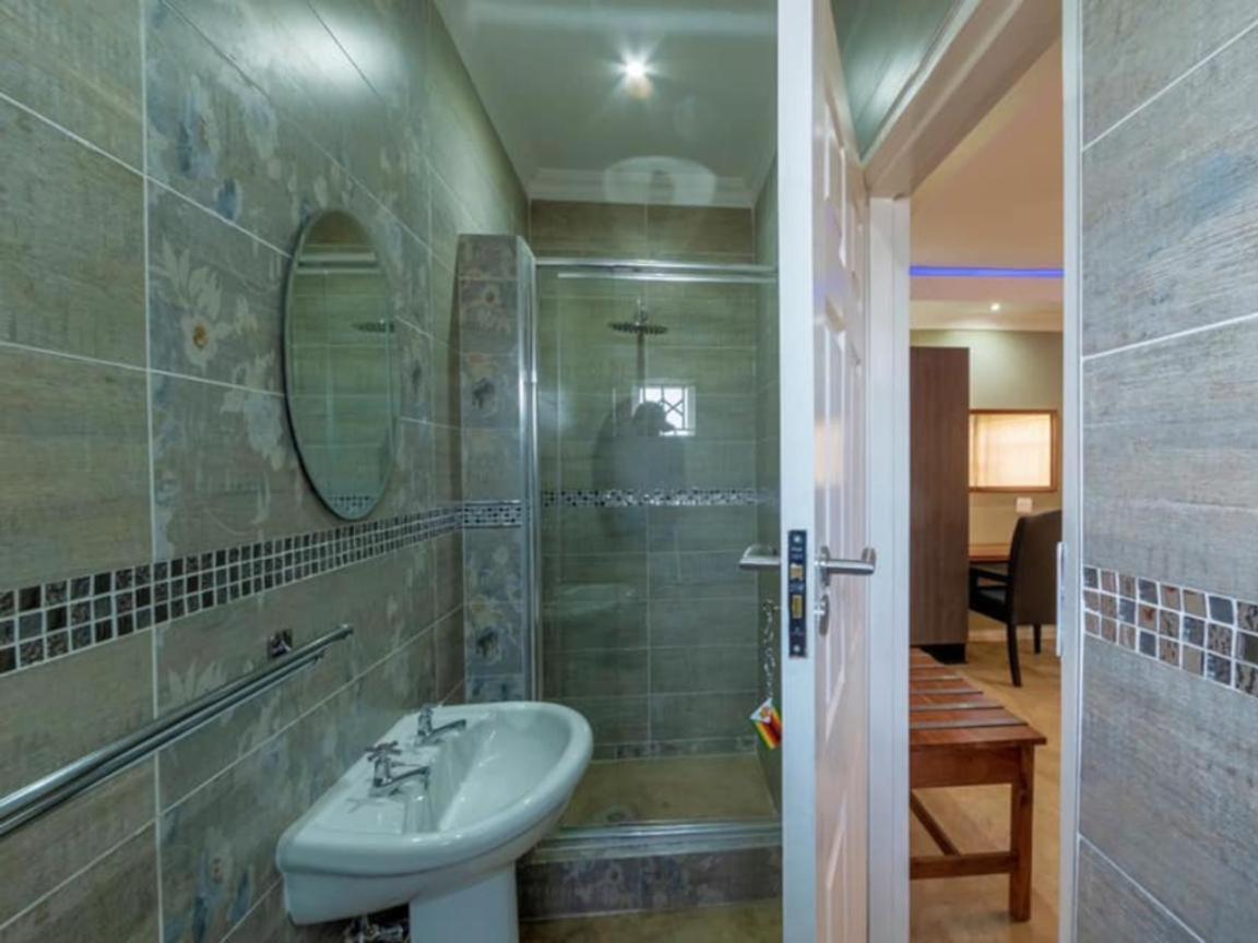 The Shrub Lodge Водопад Виктория Номер фото