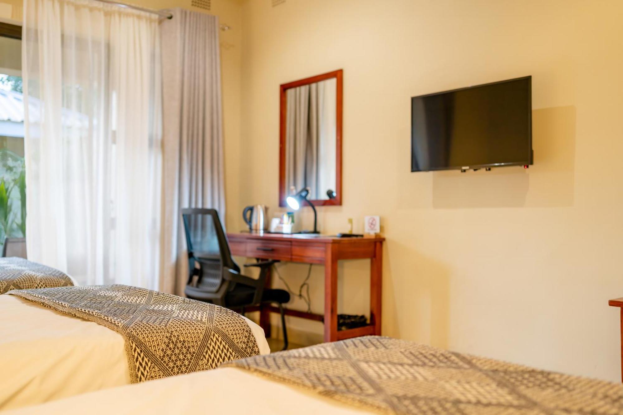 The Shrub Lodge Водопад Виктория Экстерьер фото