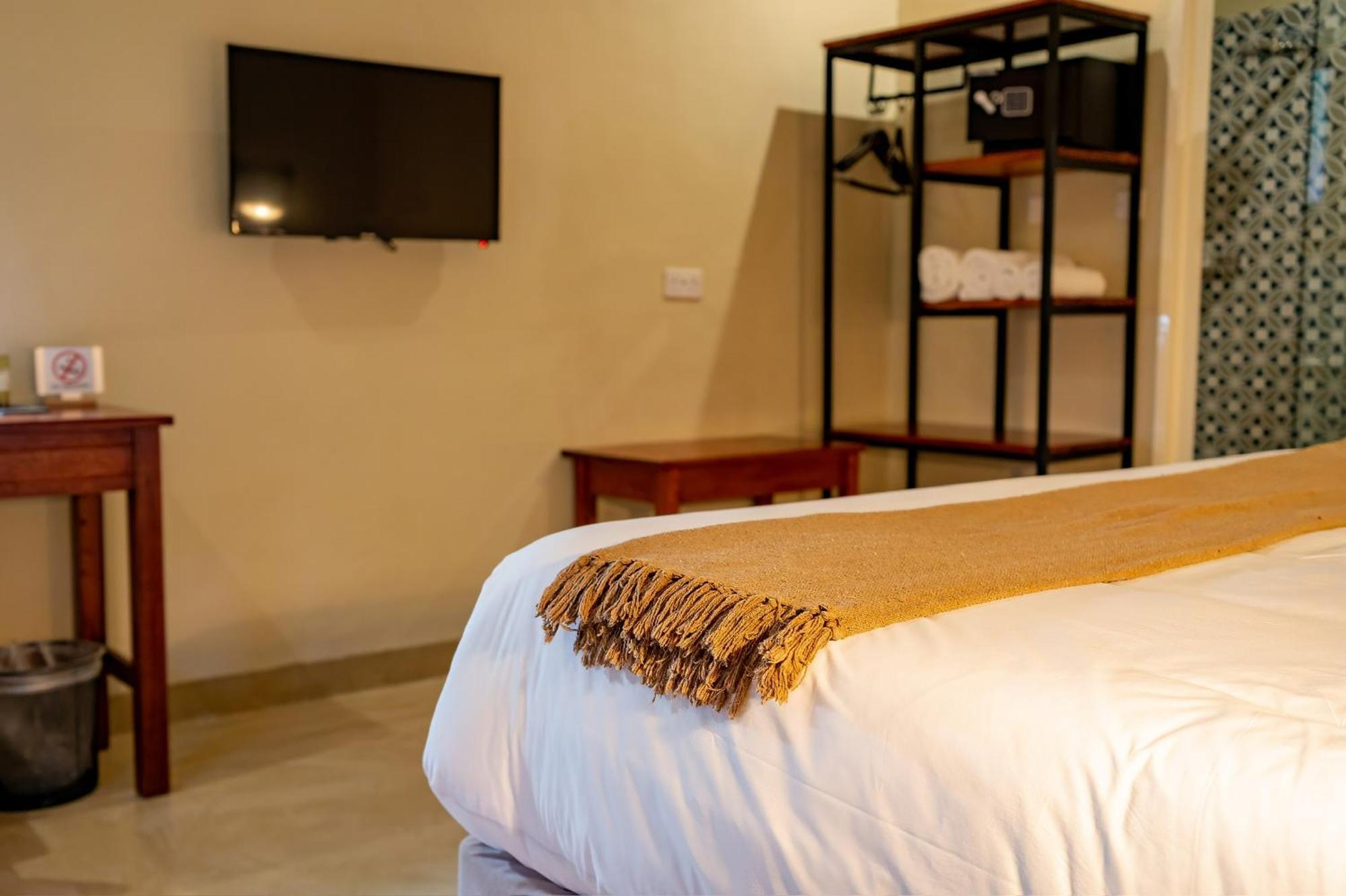 The Shrub Lodge Водопад Виктория Экстерьер фото